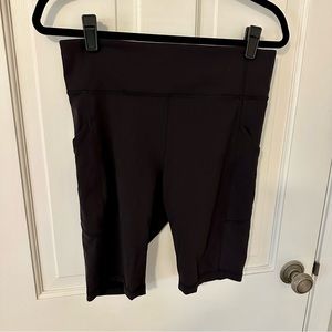 Lululemon 🍋 // Invigorate Short 8”